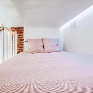  Appartement Des Carmes France